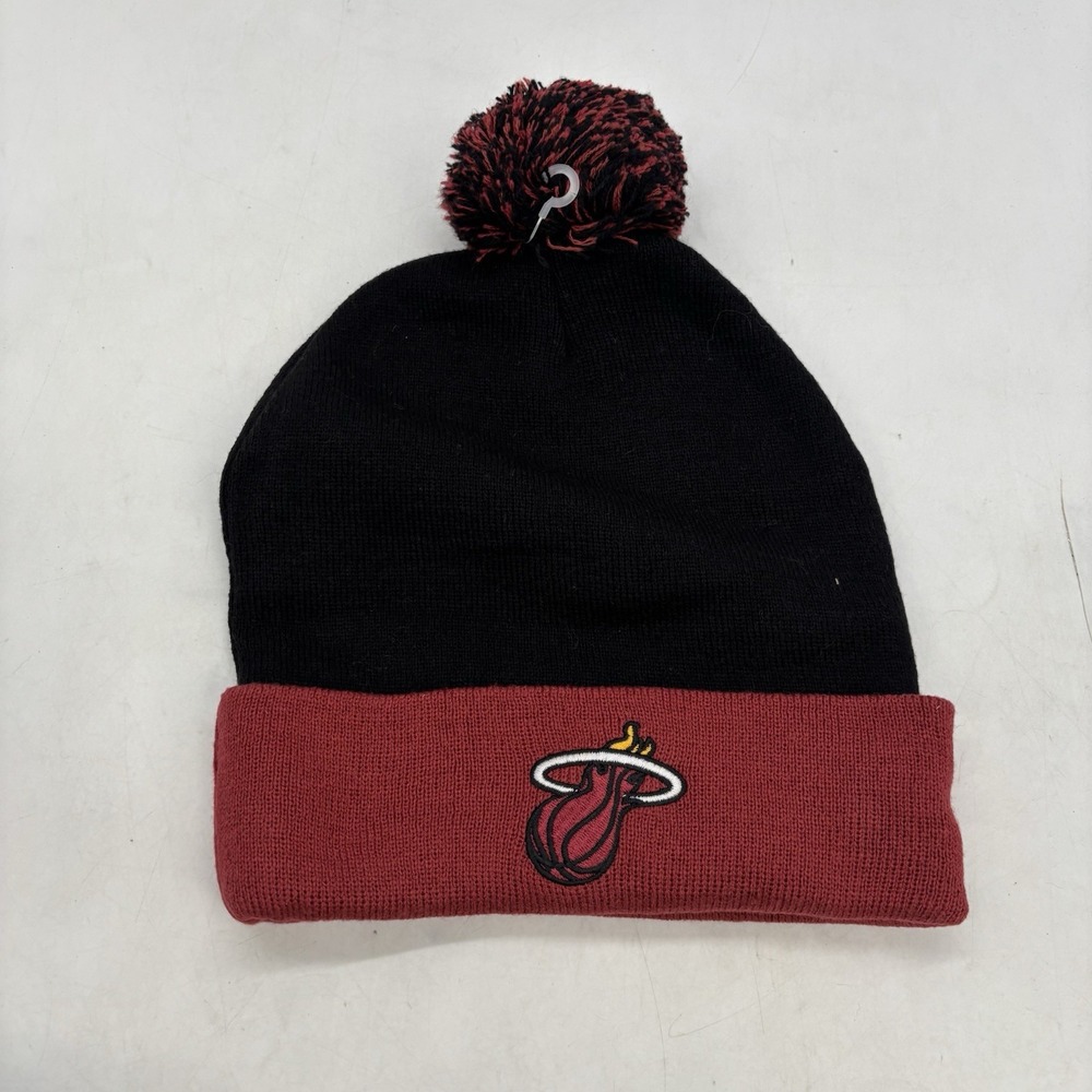 MIAMI HEAT BEANIE WINTER HAT ONE SIZE CUFFED POM TOP NBA BASKETBALL KNIT NEW
